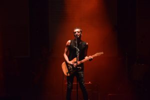 Guitar, singer, concert — Ten Strategies for Purchasing Cryptocurrency